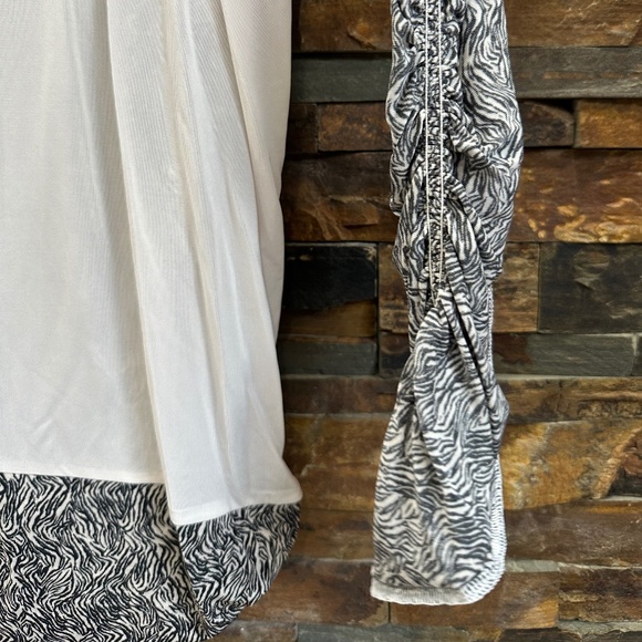 ISABEL MARANT Wrap-Effect Printed Mini Dress Size 38 - Picture 15 of 16